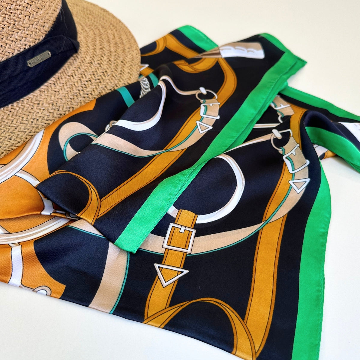Chapeaux - Foulards - Bijoux