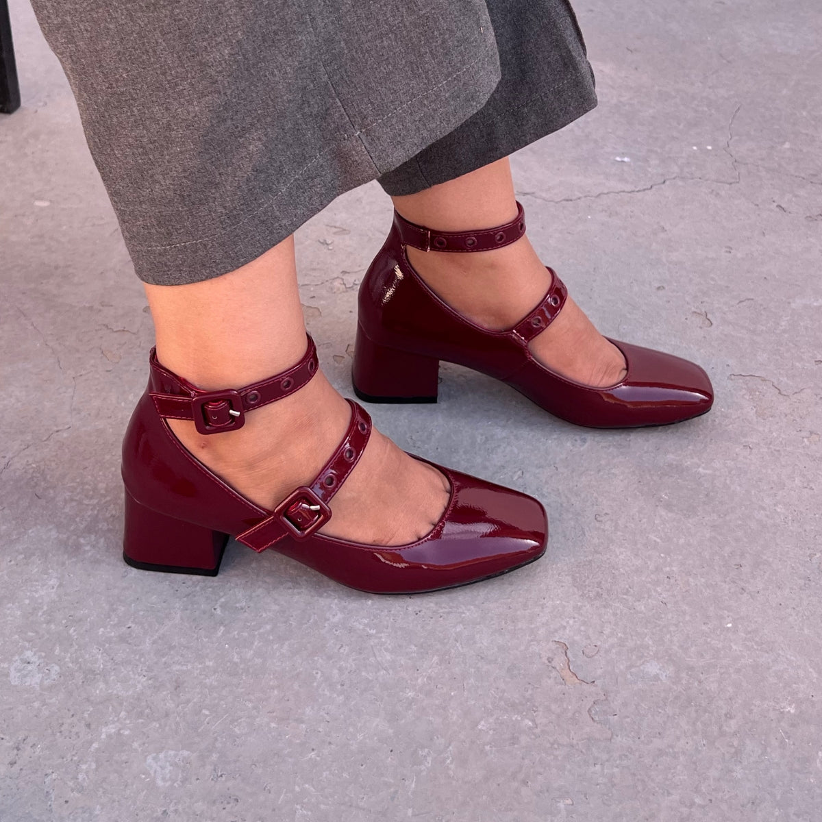 Babies vernis à double bride bordeaux – Leyane Paris