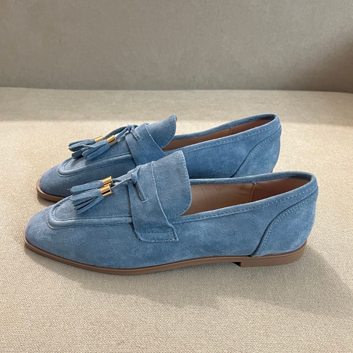 MOCASSIN FEMME, CHAUSSURE TENDANCE CHAUSSURE MARQUE CHAUSSURES EN LIGNE POUR FEMME MOCASSIN EN DAIM MOCASSIN A GLAND CHAUSSURES ETE FEMME CHAUSSURES MAROC MOCASSINS MAROC