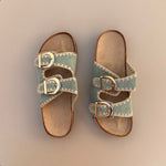 Sandale style birkenstock en green. Souples&nbsp;et légères, parfaites pour une journée de confort et de style.