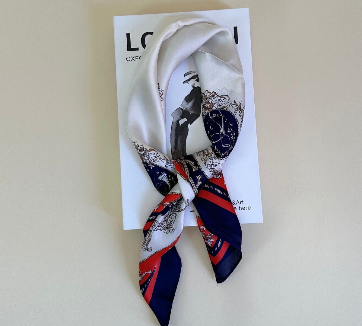 carré de soie, foulard, foulard en soie, petit foulard, accessoires pour femmes