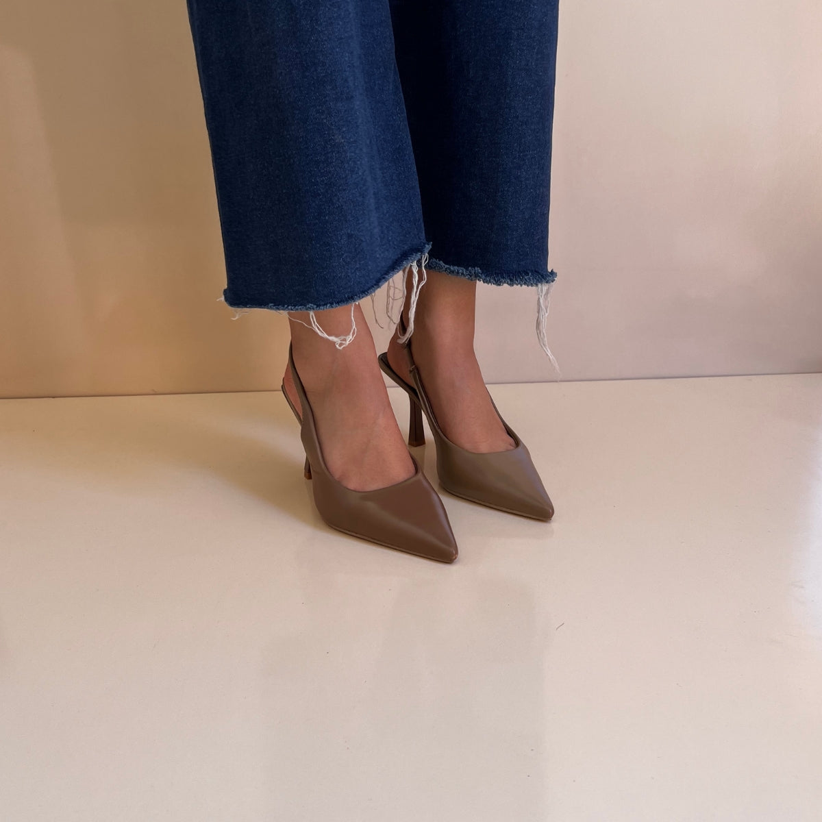 Escarpins chaussures Elizabeth Stuart cuir velours taupe Xim A18 Escarpins chaussures Elizabeth Stuart cuir velours taupe Xim A18