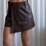 Jupe-short en similicuir
