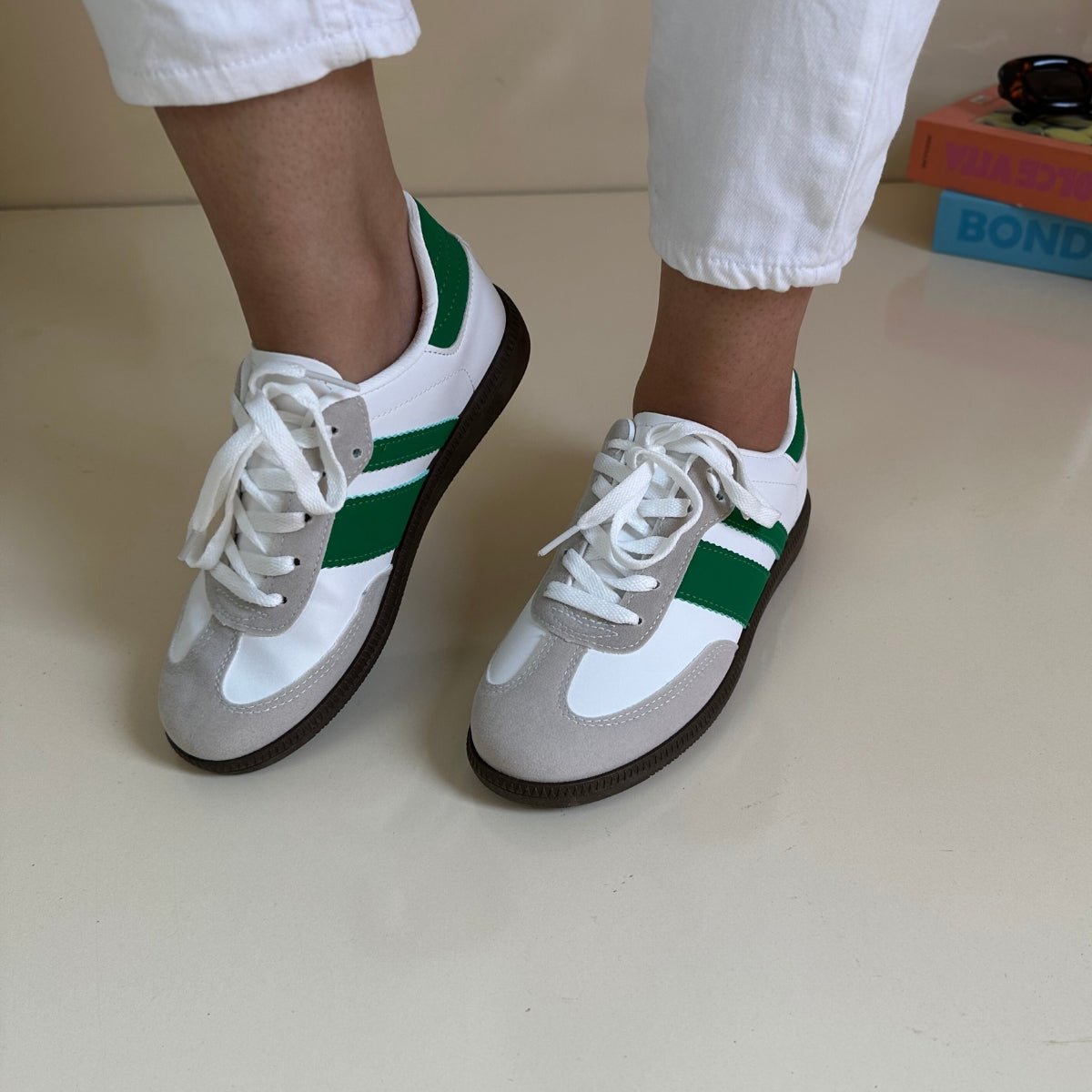 Baskets tennis pour femme&nbsp;couleur vert, un mariage parfait entre style et confort , basket femme, basket samba, basket adidas femmes, basket maroc, basket en ligne, sneakers