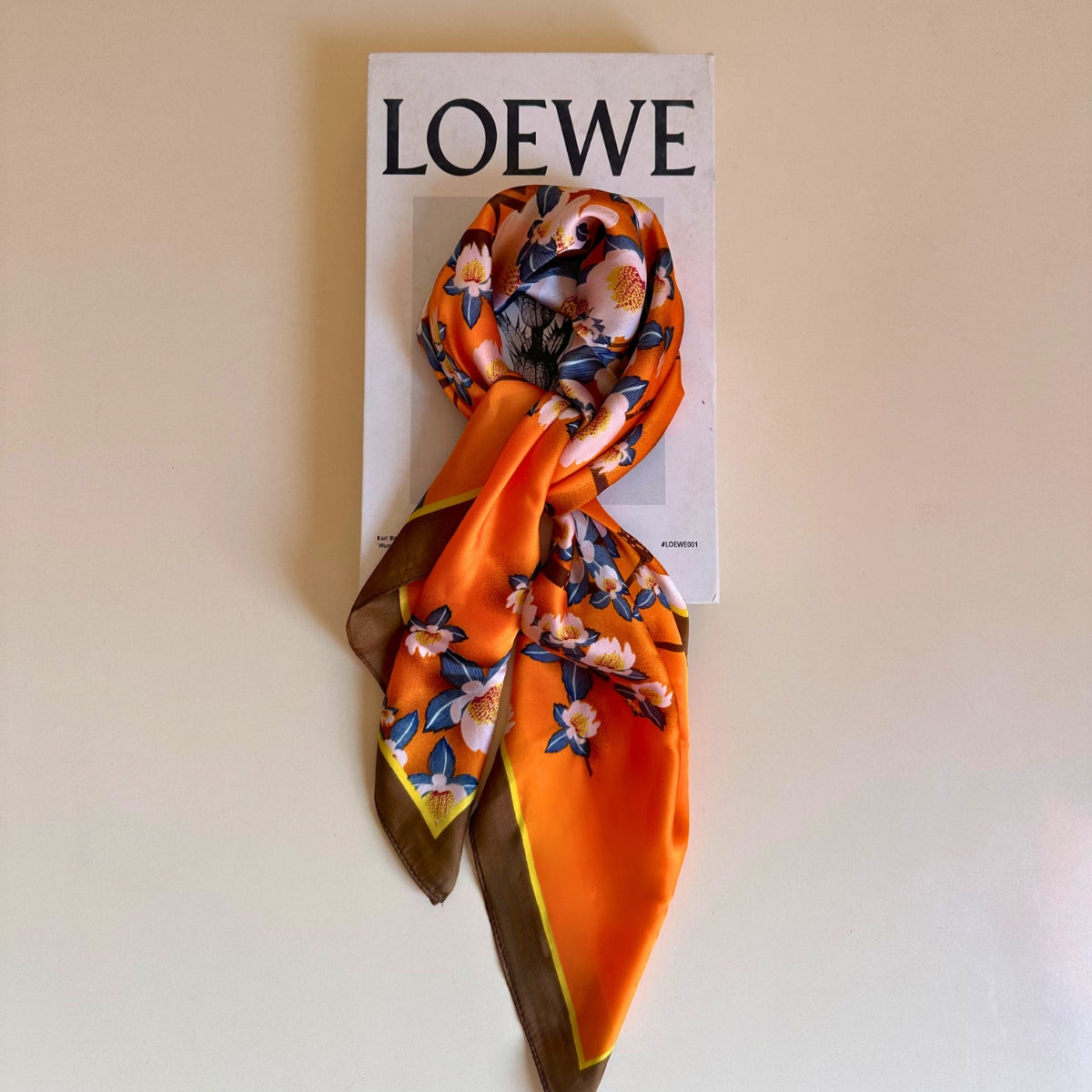 carré de soie, foulard, foulard en soie, petit foulard, accessoires pour femmes