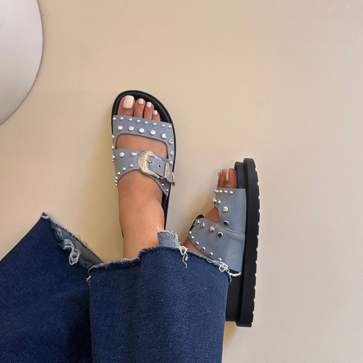 sandales, sandales à talons, chaussures maroc, sandales maroc, chaussures femmes, espadrilles, Ballerines, sandales a plateformes, mocassins, mocassins été, sandales 2024, sandals 2024, été 2024, ballerines