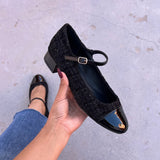 mocassin femme luxe, mocassins maroc, mocassins femme cuir , mocassin lora piana, mocassins casablanca, mocassin pour femme tendance,derbies femme, derbies femme maroc, derbies femme tamaris, derbies femme jonak,ballerine femme , ballerine femme confortable, ballerine tendance, ballerine chanel,
