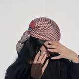 #Foulard #ModeFemme #StyleÉlégant #AccessoireChic #LookModerne #Tendance2026 #HairStyle #PolkaDots #FashionInspiration #ChicEtSimple
