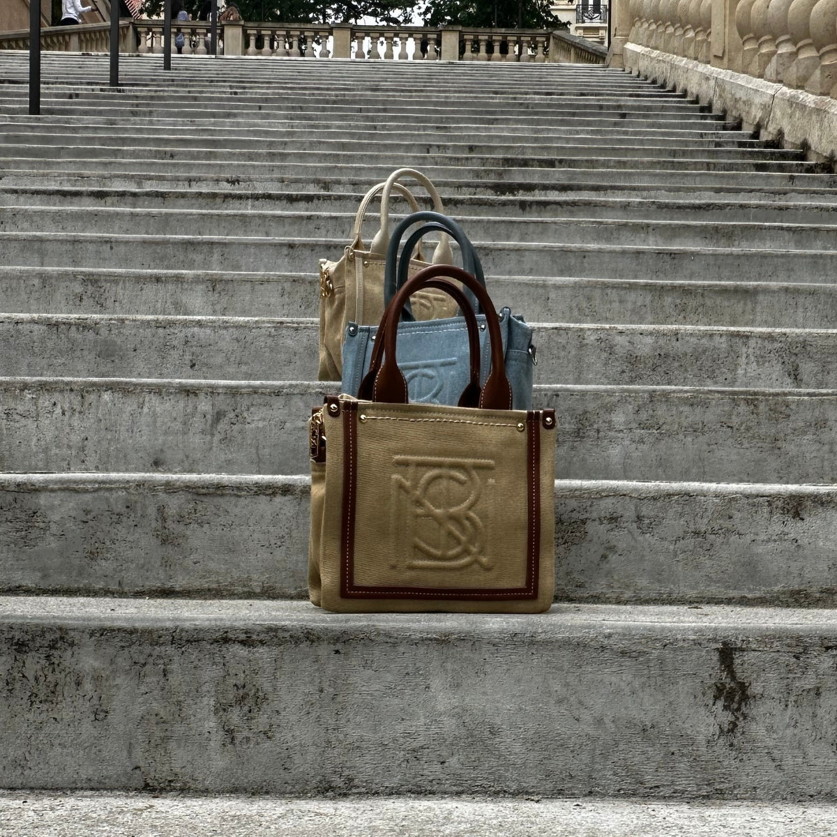 sac a main, pochette, sac femmes, sac maroc, sac femmes maroc, sac en ligne, sac leyane, pochette leyane, sac 2024