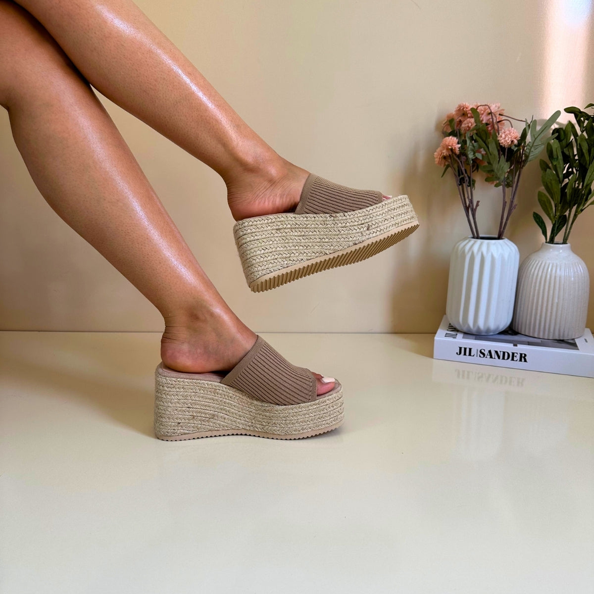  sandales, sandales à talons, chaussures maroc, sandales maroc, chaussures femmes, espadrilles, Ballerines, sandales a plateformes, mocassins, mocassins été, sandales 2024, sandals 2024, été 2024, ballerines, mules