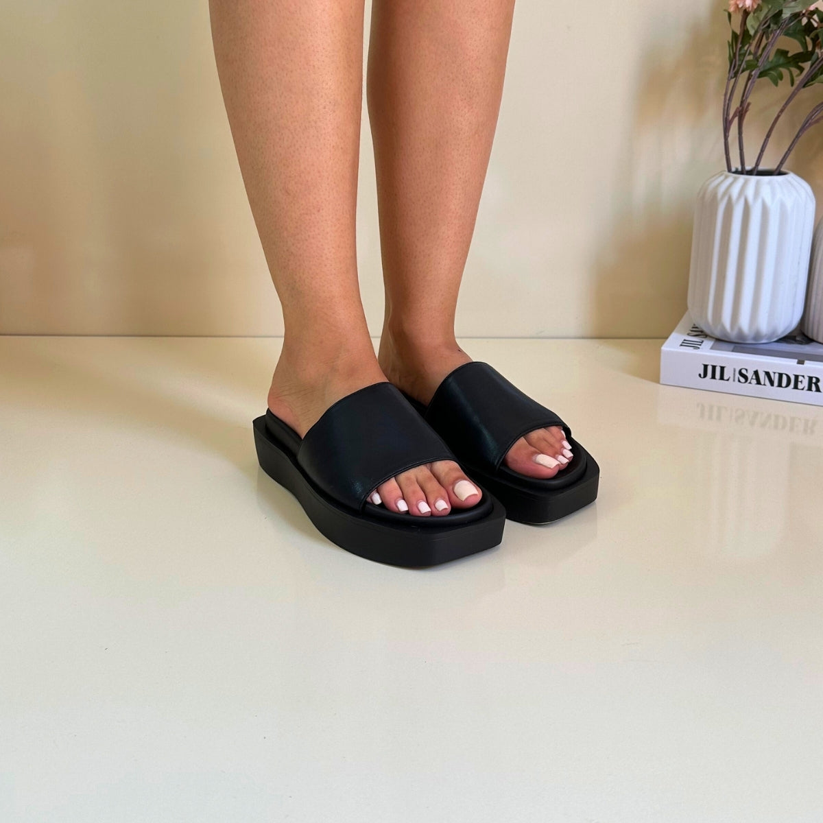  sandales, sandales à talons, chaussures maroc, sandales maroc, chaussures femmes, espadrilles, Ballerines, sandales a plateformes, mocassins, mocassins été, sandales 2024, sandals 2024, été 2024, ballerines, mules