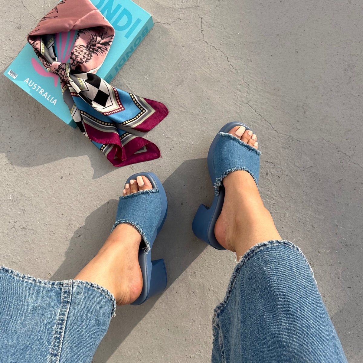 Sandale à talon compensé - Bleu jeans