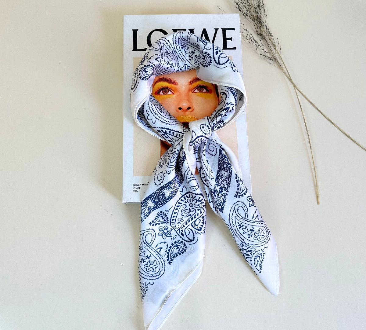 carré de soie, foulard, foulard en soie, petit foulard, accessoires pour femmes