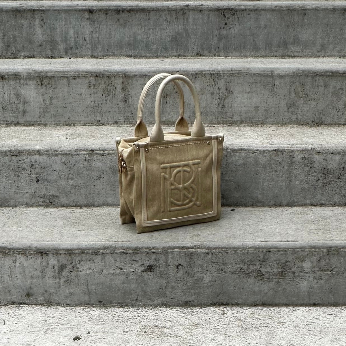 sac a main, pochette, sac femmes, sac maroc, sac femmes maroc, sac en ligne, sac leyane, pochette leyane, sac 2024