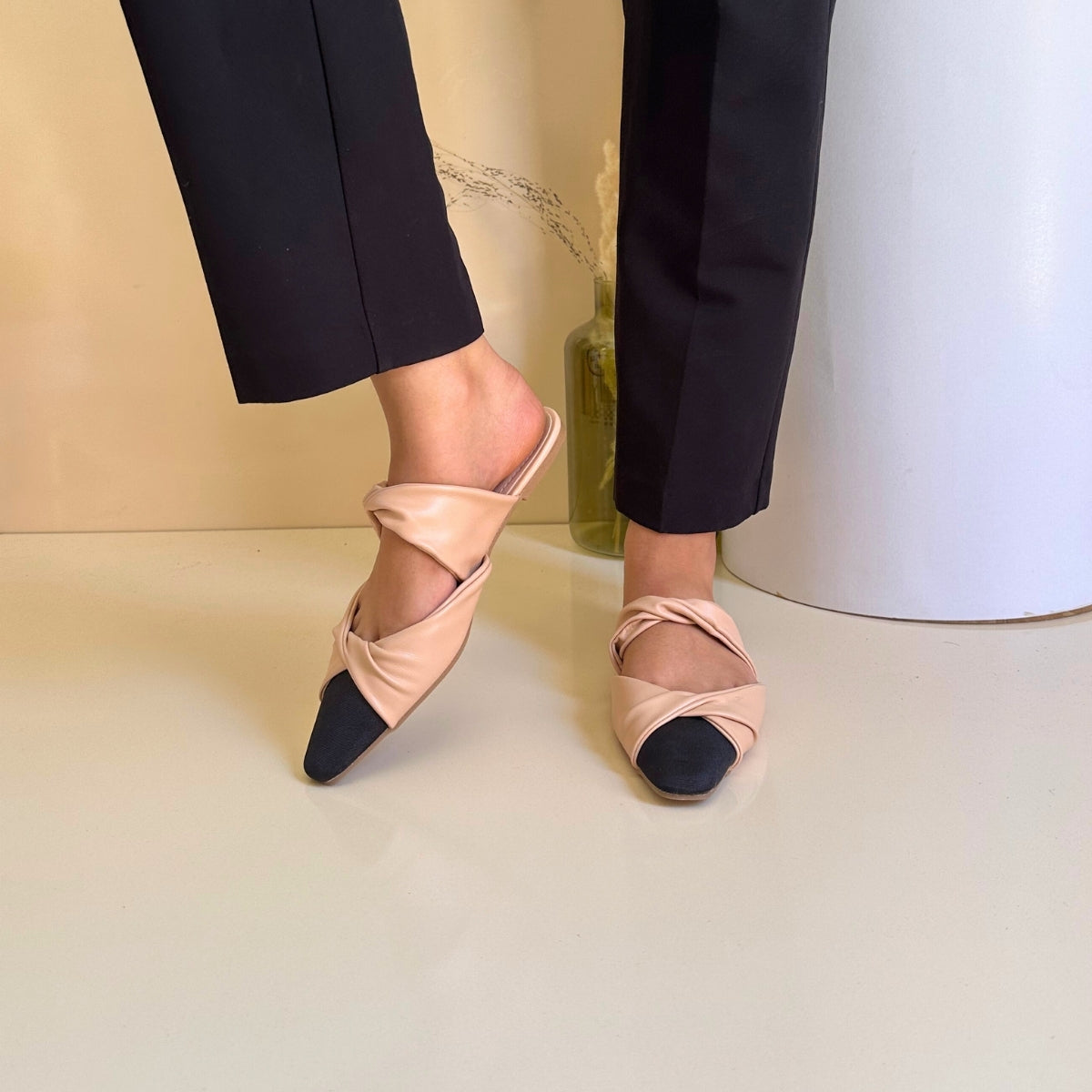 sandales, sandales à talons, chaussures maroc, sandales maroc, chaussures femmes, espadrilles, Ballerines, sandales a plateformes, mocassins, mocassins été, sandales 2024, sandals 2024, été 2024, ballerines, mules