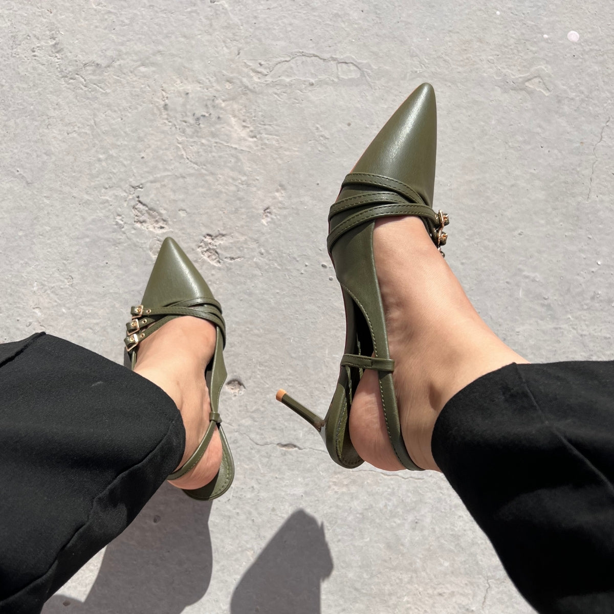 escarpin femme maroc,escarpin maroc online, escarpin femme luxe, escarpins femme demi talon,chaussures femmes, aldo; chaussures maroc, sandale talon, chaussures zara, keyza, eram, basket femme, couleur ,tendance,talon ,confortable,tendance,mi-talons,chanel,style,talon femme luxe, talon femme,talon femme maroc, slingback, slingback maroc, slingback chanel,slingback shoes, escarpins slingback, slingback jonak, slingback femme,babies femme
