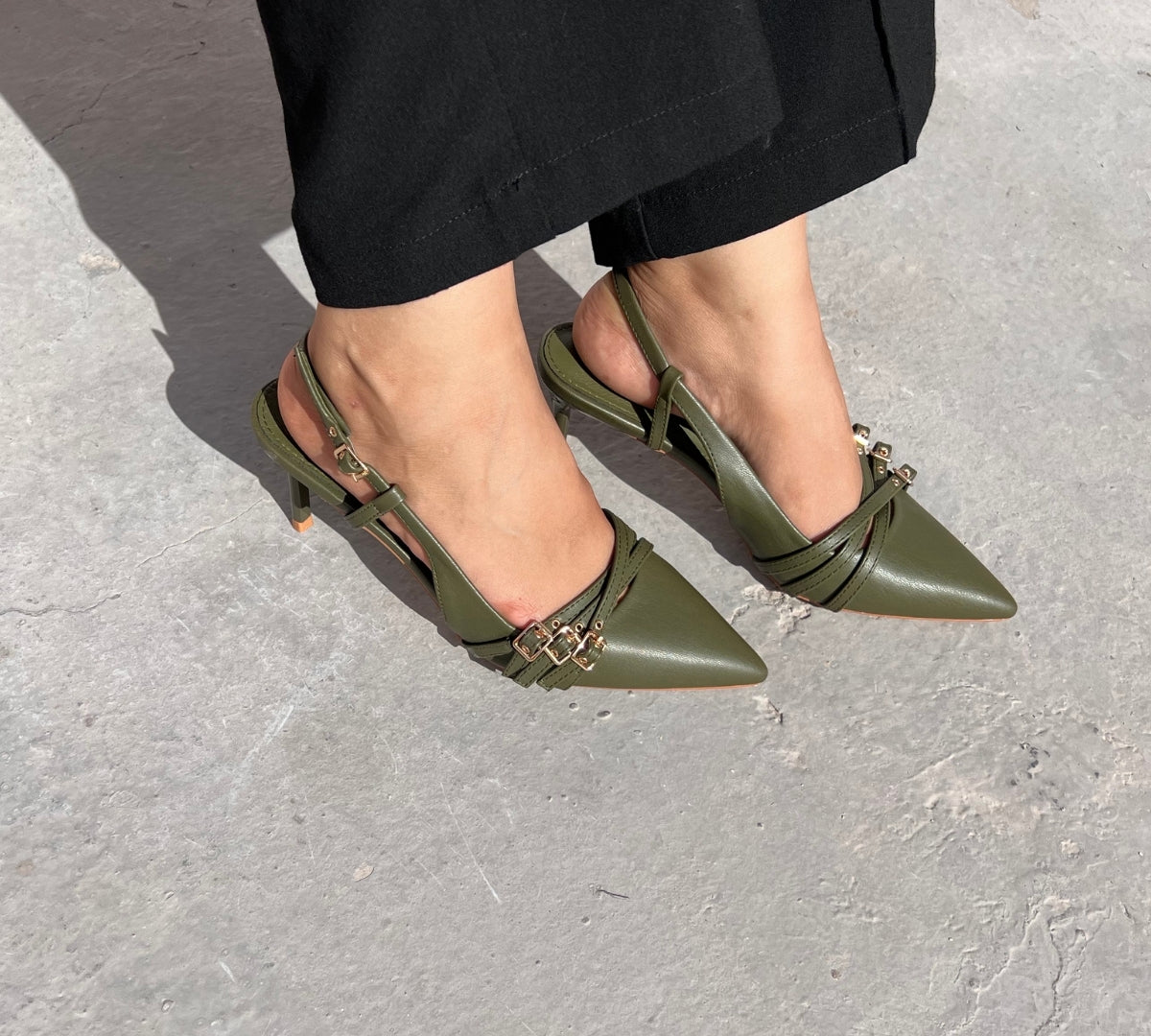 escarpin femme maroc,escarpin maroc online, escarpin femme luxe, escarpins femme demi talon,chaussures femmes, aldo; chaussures maroc, sandale talon, chaussures zara, keyza, eram, basket femme, couleur ,tendance,talon ,confortable,tendance,mi-talons,chanel,style,talon femme luxe, talon femme,talon femme maroc, slingback, slingback maroc, slingback chanel,slingback shoes, escarpins slingback, slingback jonak, slingback femme,babies femme
