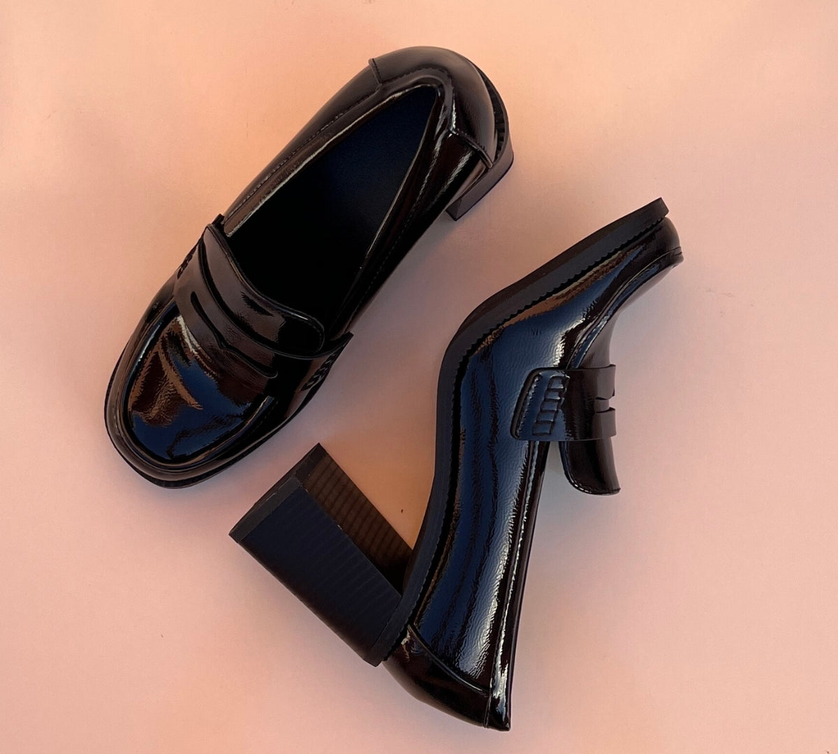 Derbies vernis à talons - Noir