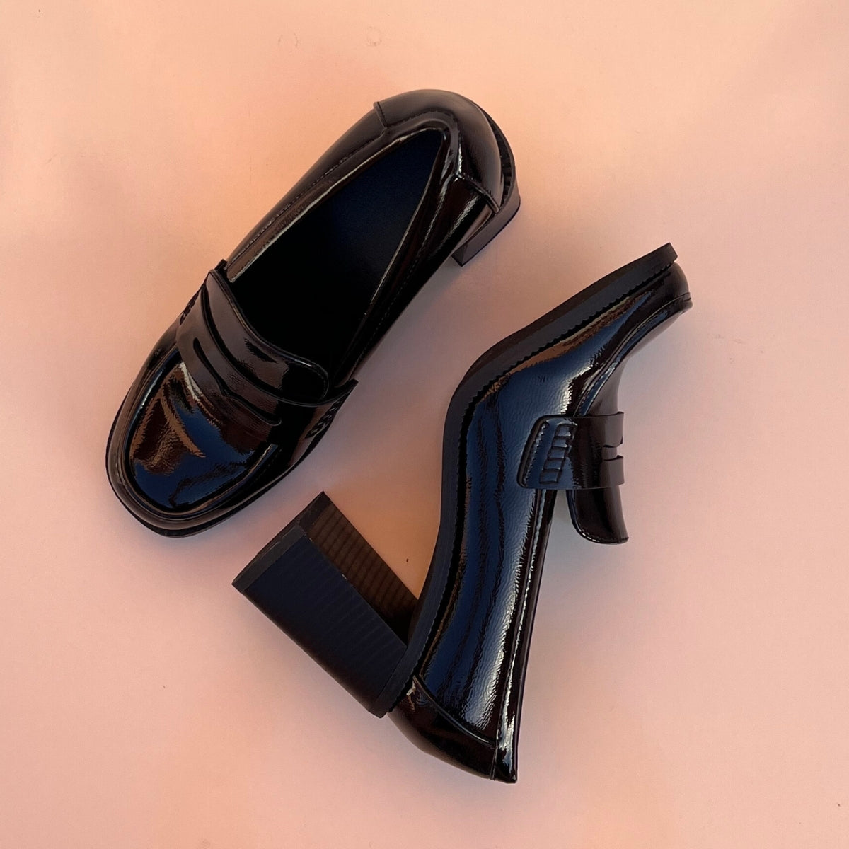 Derbies vernis à talons - Noir