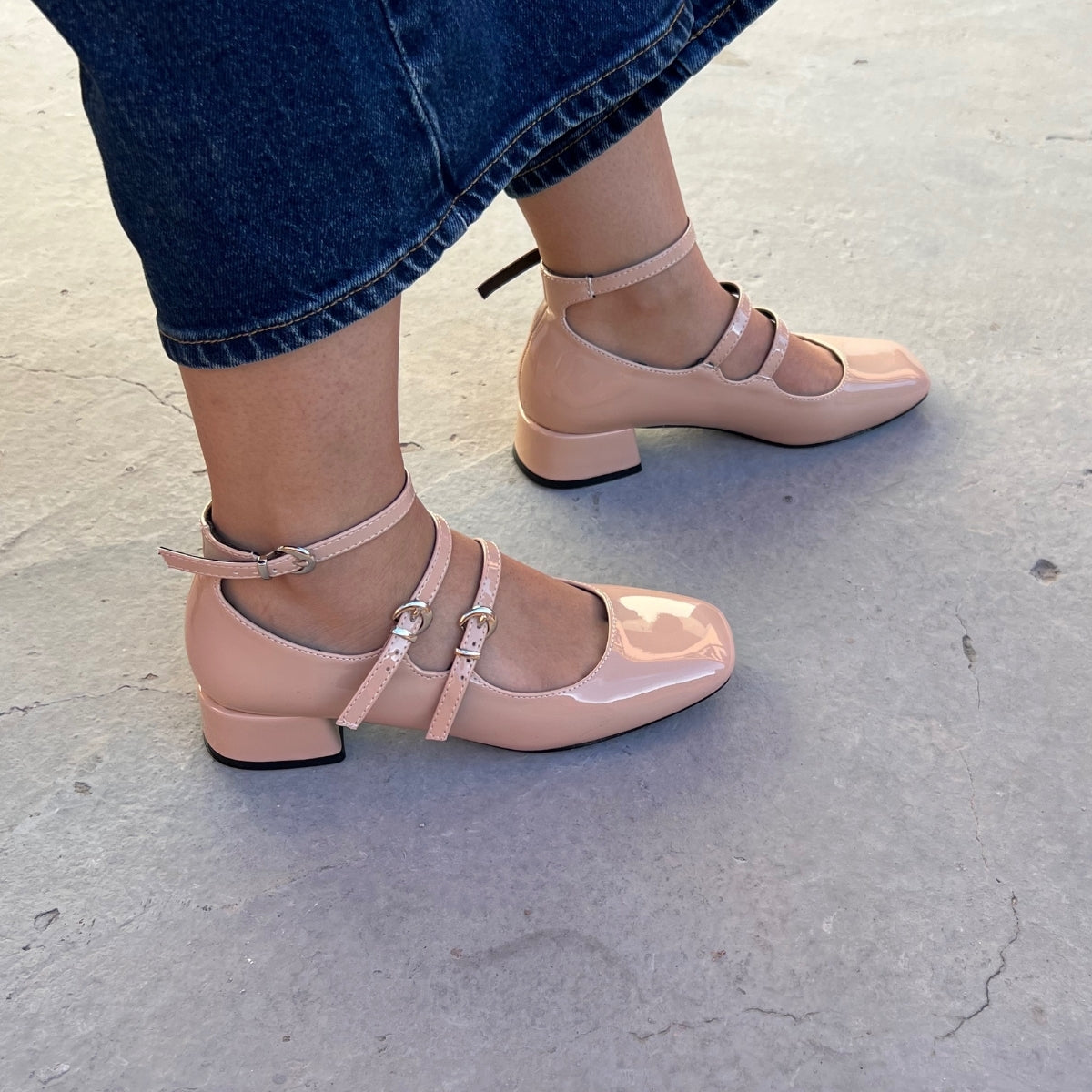 escarpin femme maroc,escarpin maroc online, escarpin femme luxe, escarpins femme demi talon,chaussures femmes, aldo; chaussures maroc, sandale talon, chaussures zara, keyza, eram, basket femme, couleur ,tendance,talon ,confortable,tendance,mi-talons,chanel,style,talon femme luxe, talon femme,talon femme maroc, slingback, slingback maroc, slingback chanel,slingback shoes, escarpins slingback, slingback jonak, slingback femme,babies femme
