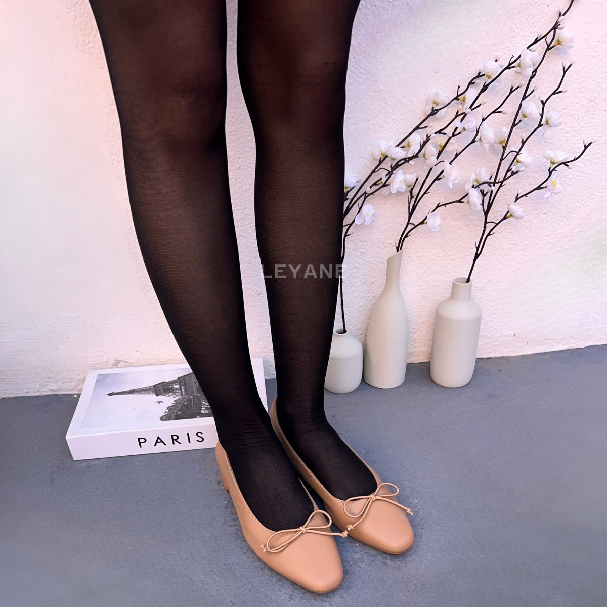 mocassin femme luxe, mocassins maroc, mocassins femme cuir , mocassin lora piana, mocassins casablanca, mocassin pour femme tendance,derbies femme, derbies femme maroc, derbies femme tamaris, derbies femme jonak,ballerine femme , ballerine femme confortable, ballerine tendance, ballerine chanel,
