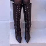 #bottes #bottesfemme #botteschic #bottesfranges #stylewestern #westernchic #bohemechic #espritcowboy #talonepais #suédine #effetdaim #lookautomne #lookhiver #tendancefemme #modefemme #fashionaddict #ootdfemme #styleinspo