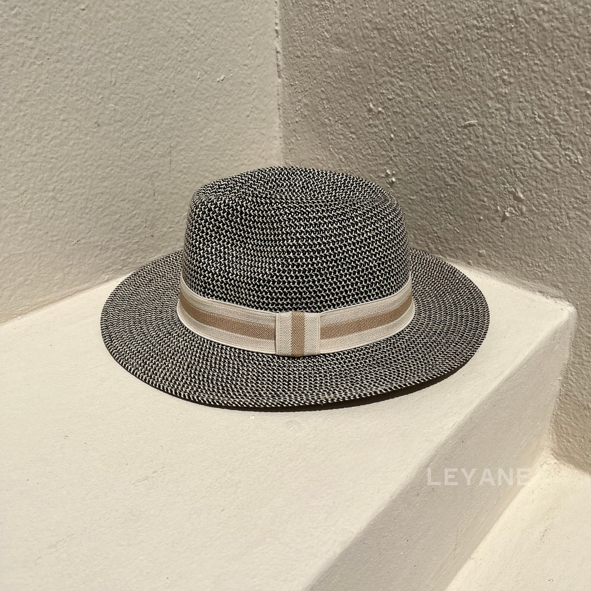 chapeau zara ; chapeau chic , chapeau été , chapeau femme chic , chapeau été chic , chapeaux femme zara , chapeau femme luxe , chapeau femmme été chic , chapeau femme chic mariage , chapeau femme zara , chapeau pour femme , chapeau femme choc et original , chapeau femme en ligne , chapeau de luxe femme , chapeau paris