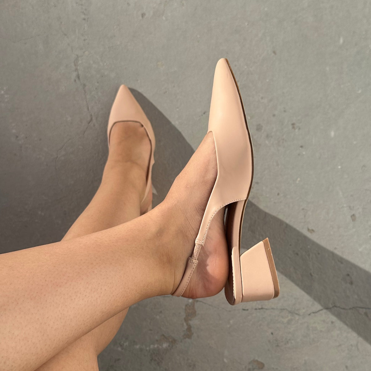 escarpin femme maroc,escarpin maroc online, escarpin femme luxe, escarpins femme demi talon,chaussures femmes, aldo; chaussures maroc, sandale talon, chaussures zara, keyza, eram, basket femme, couleur ,tendance,talon ,confortable,tendance,mi-talons,chanel,style,talon femme luxe, talon femme,talon femme maroc, slingback, slingback maroc, slingback chanel,slingback shoes, escarpins slingback, slingback jonak, slingback femme,babies femme
