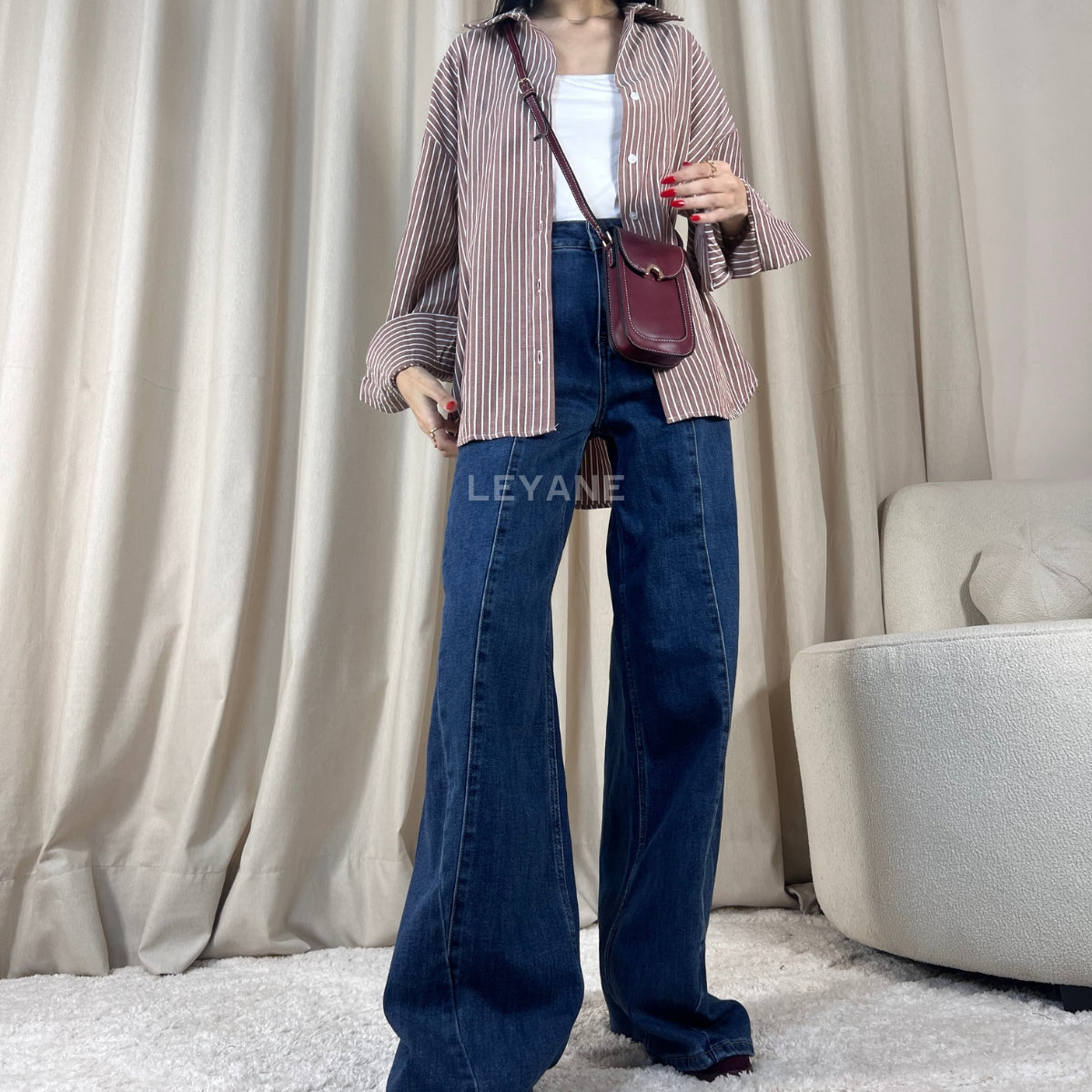  chemise femme, chemise élégante, chemise chic, chemise soirée, chemise habillée, chemise tendance, chemise mode, chemise en ligne, chemise manches longues, chemise manches courtes, chemise fluide, chemise oversize, chemise ajustée, chemise col classique, chemise col V, chemise satinée, chemise blanche, chemise noire, chemise beige, chemise marron, chemise zara style, chemise moderne, chemise minimaliste, chemise bureau, chemise casual chic, chemise de soirée, chemise pour événement, chemise pour travail, c