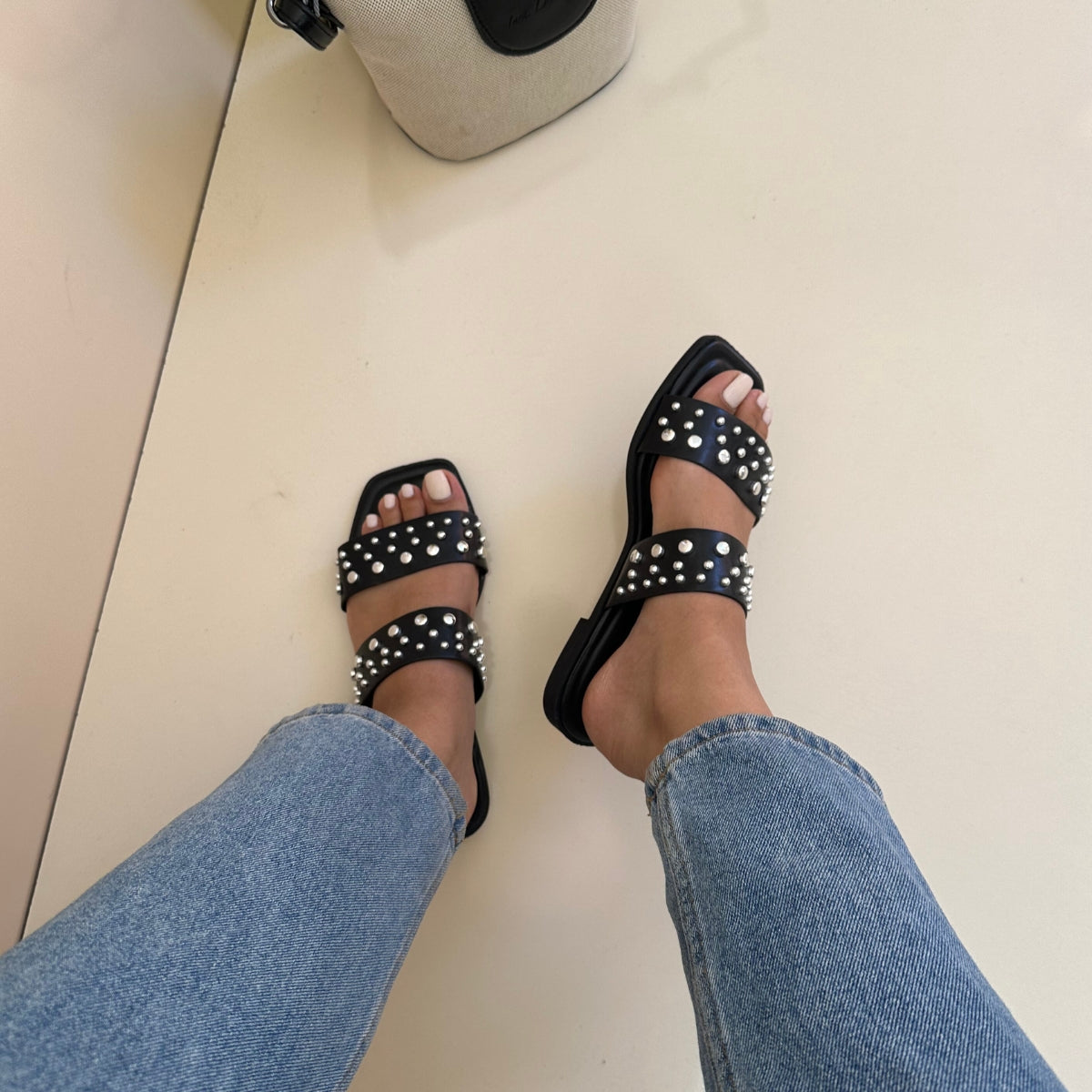 sandales, sandales à talons, chaussures maroc, sandales maroc, chaussures femmes, espadrilles, Ballerines, sandales a plateformes, mocassins, mocassins été, sandales 2024, sandals 2024, été 2024, ballerines