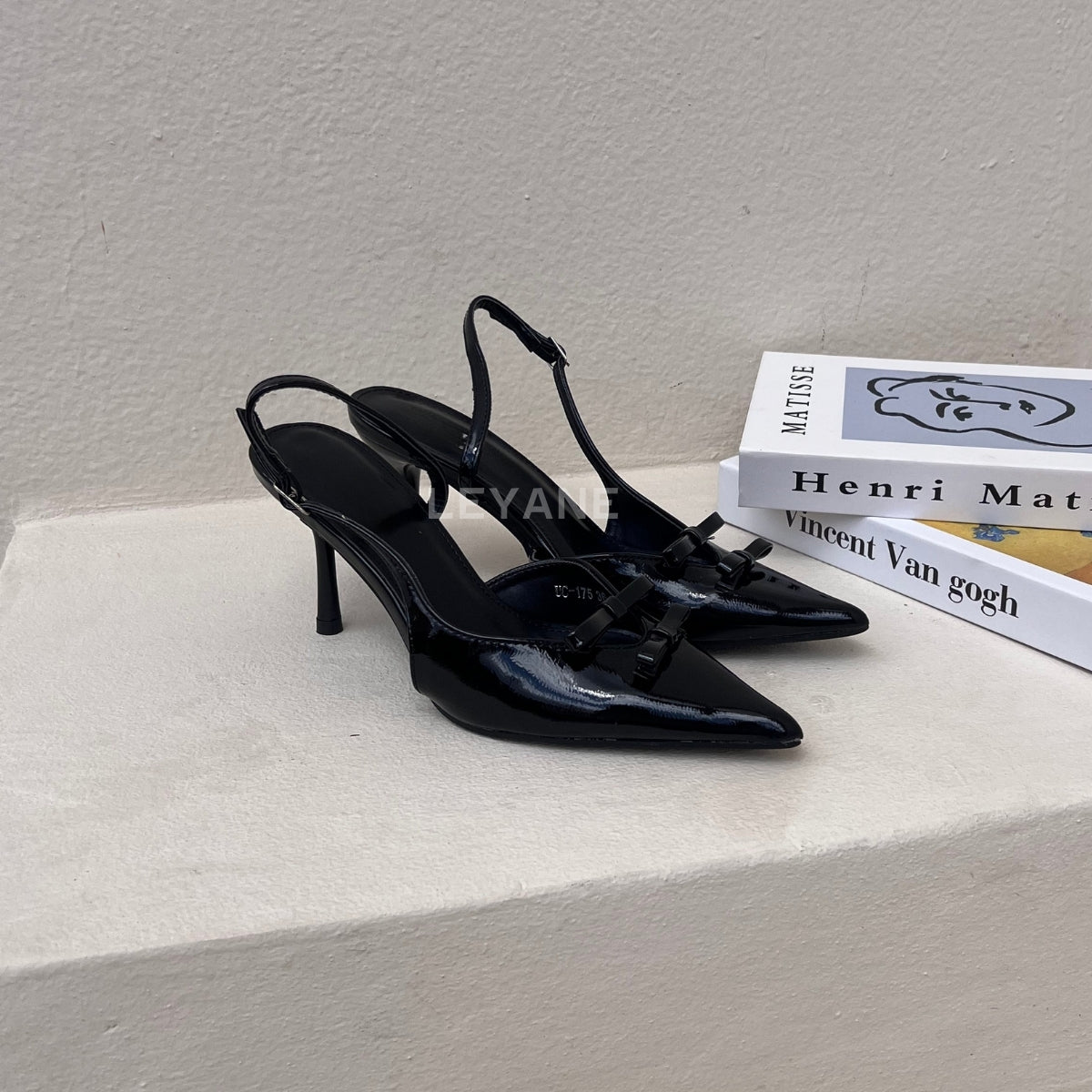 escarpin femme maroc,escarpin maroc online, escarpin femme luxe, escarpins femme demi talon,chaussures femmes, aldo; chaussures maroc, sandale talon, chaussures zara, keyza, eram, basket femme, couleur ,tendance,talon ,confortable,tendance,mi-talons,chanel,style,talon femme luxe, talon femme,talon femme maroc, slingback, slingback maroc, slingback chanel,slingback shoes, escarpins slingback, slingback jonak, slingback femme,babies femme
