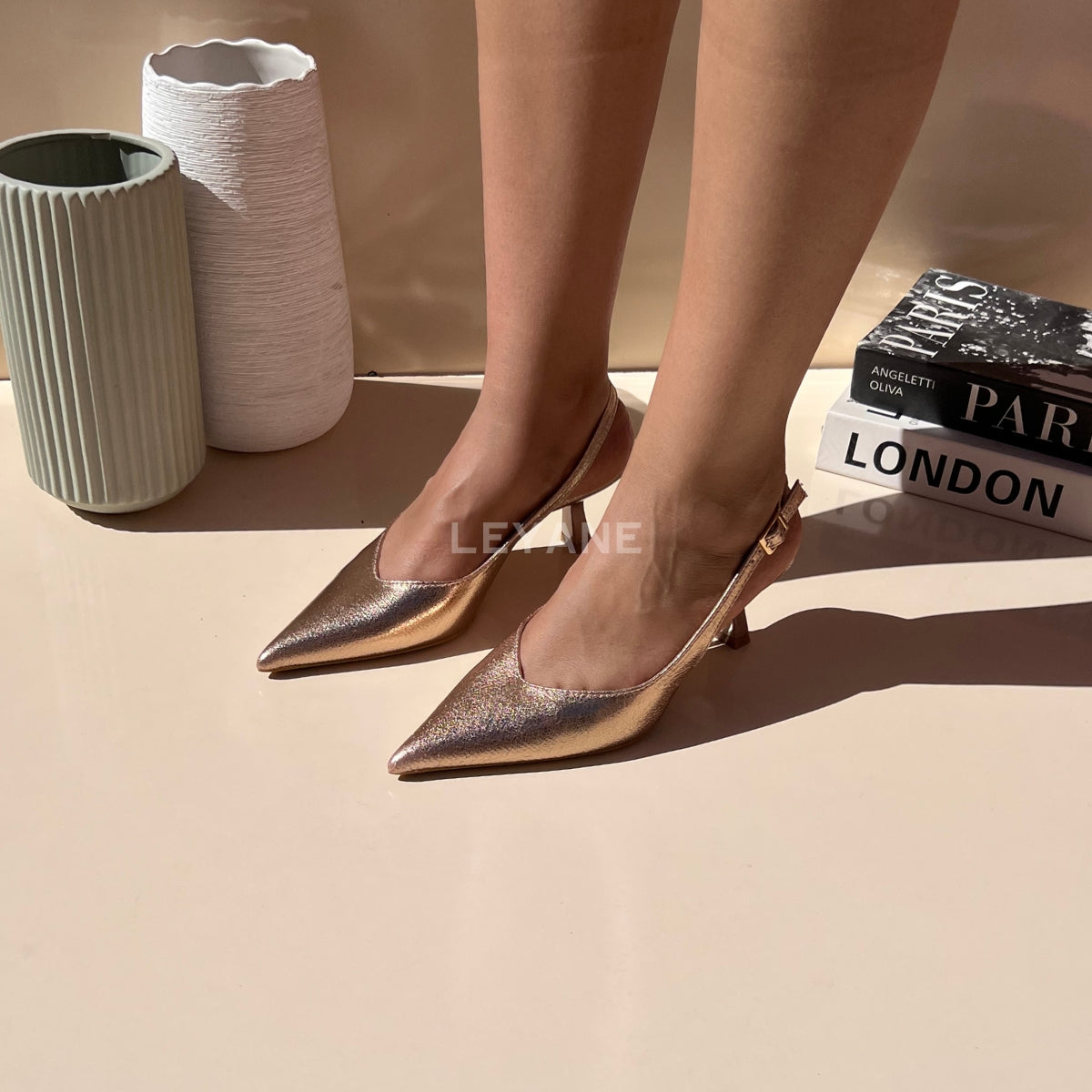 escarpin femme maroc,escarpin maroc online, escarpin femme luxe, escarpins femme demi talon,chaussures femmes, aldo; chaussures maroc, sandale talon, chaussures zara, keyza, eram, basket femme, couleur ,tendance,talon ,confortable,tendance,mi-talons,chanel,style,talon femme luxe, talon femme,talon femme maroc, slingback, slingback maroc, slingback chanel,slingback shoes, escarpins slingback, slingback jonak, slingback femme,babies femme
