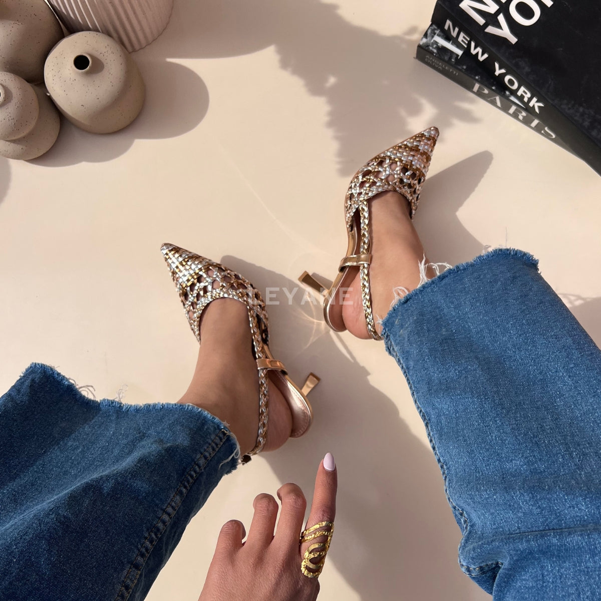 escarpin femme maroc,escarpin maroc online, escarpin femme luxe, escarpins femme demi talon,chaussures femmes, aldo; chaussures maroc, sandale talon, chaussures zara, keyza, eram, basket femme, couleur ,tendance,talon ,confortable,tendance,mi-talons,chanel,style,talon femme luxe, talon femme,talon femme maroc, slingback, slingback maroc, slingback chanel,slingback shoes, escarpins slingback, slingback jonak, slingback femme,babies femme
