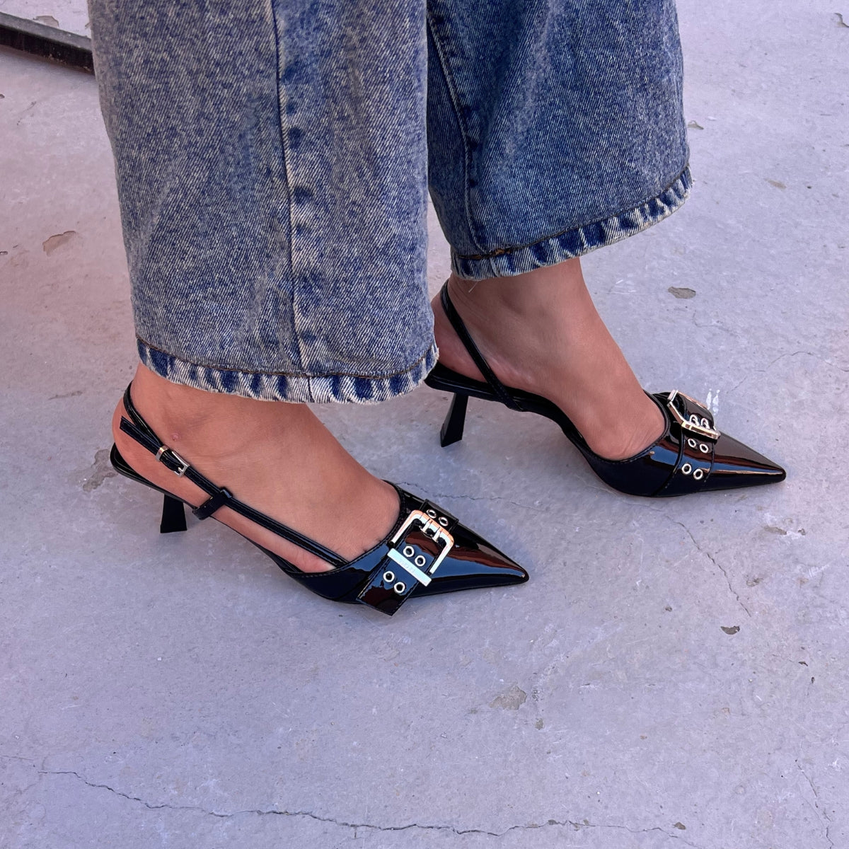 escarpin femme maroc,escarpin maroc online, escarpin femme luxe, escarpins femme demi talon,chaussures femmes, aldo; chaussures maroc, sandale talon, chaussures zara, keyza, eram, basket femme, couleur ,tendance,talon ,confortable,tendance,mi-talons,chanel,style,talon femme luxe, talon femme,talon femme maroc, slingback, slingback maroc, slingback chanel,slingback shoes, escarpins slingback, slingback jonak, slingback femme,babies femme
