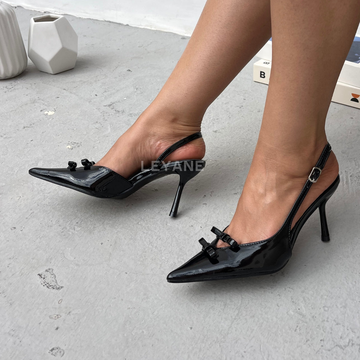 escarpin femme maroc,escarpin maroc online, escarpin femme luxe, escarpins femme demi talon,chaussures femmes, aldo; chaussures maroc, sandale talon, chaussures zara, keyza, eram, basket femme, couleur ,tendance,talon ,confortable,tendance,mi-talons,chanel,style,talon femme luxe, talon femme,talon femme maroc, slingback, slingback maroc, slingback chanel,slingback shoes, escarpins slingback, slingback jonak, slingback femme,babies femme
