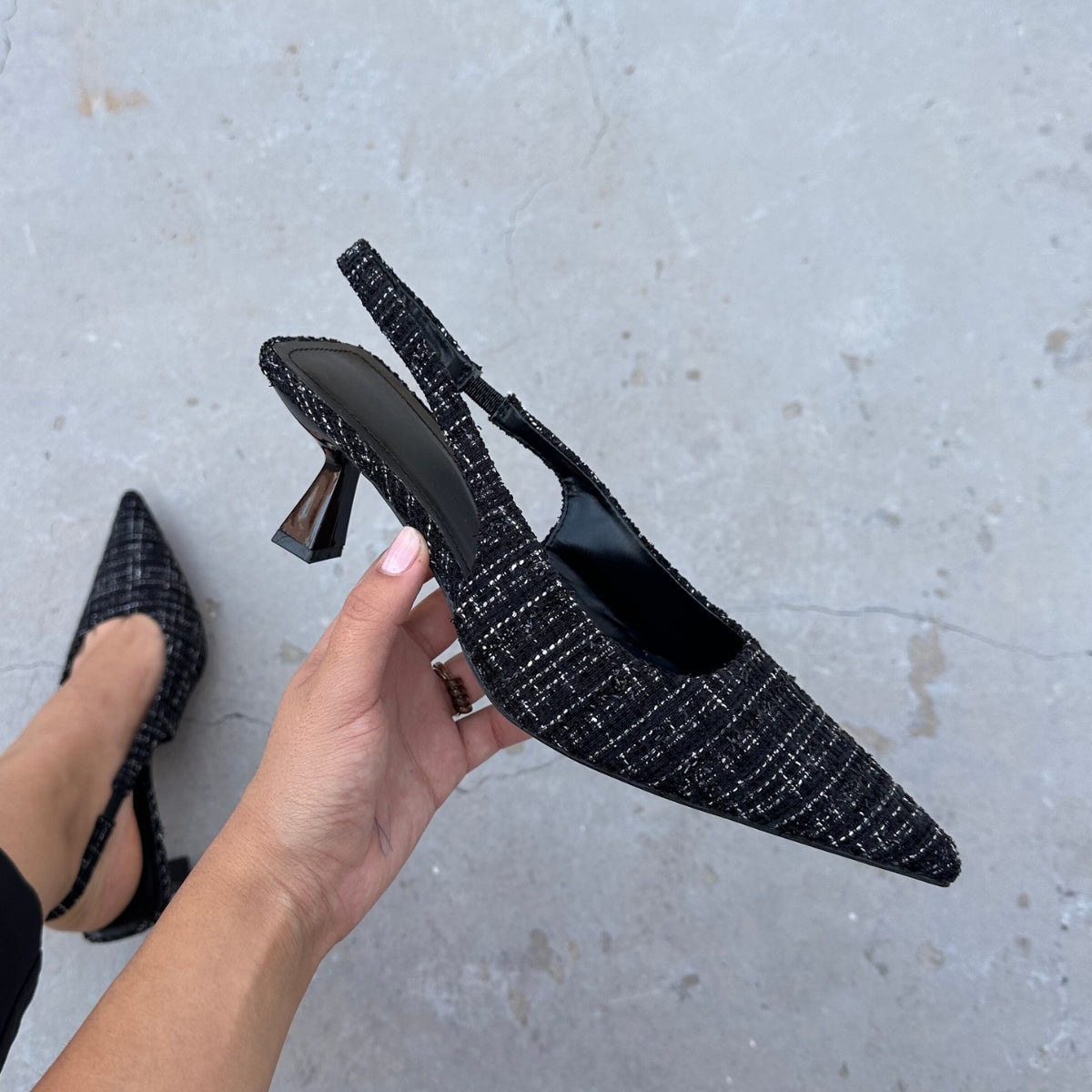 escarpin femme maroc,escarpin maroc online, escarpin femme luxe, escarpins femme demi talon,chaussures femmes, aldo; chaussures maroc, sandale talon, chaussures zara, keyza, eram, basket femme, couleur ,tendance,talon ,confortable,tendance,mi-talons,chanel,style,talon femme luxe, talon femme,talon femme maroc, slingback, slingback maroc, slingback chanel,slingback shoes, escarpins slingback, slingback jonak, slingback femme,babies femme
