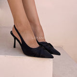 escarpins femme, escarpins à talons, escarpins talon haut, escarpins talon moyen, escarpins talon confortable, escarpins talon fin, escarpins talon carré, escarpins élégants, escarpins chic, escarpins classiques, escarpins modernes, escarpins tendance, escarpins intemporels, escarpins soirée, escarpins habillés, escarpins bureau, escarpins workwear, escarpins minimalistes, escarpins bout pointu, escarpins bout fermé, escarpins bride arrière, slingback femme, escarpins vernis, escarpins en daim, escarpins en