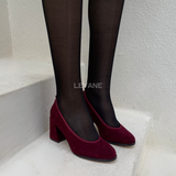 #escarpins #escarpinsnoirs #daim #chaussuresfemme #modefemme #chic #élégance #glamour #fashion #ootd #tendance #styleélégant #shopping #musthave