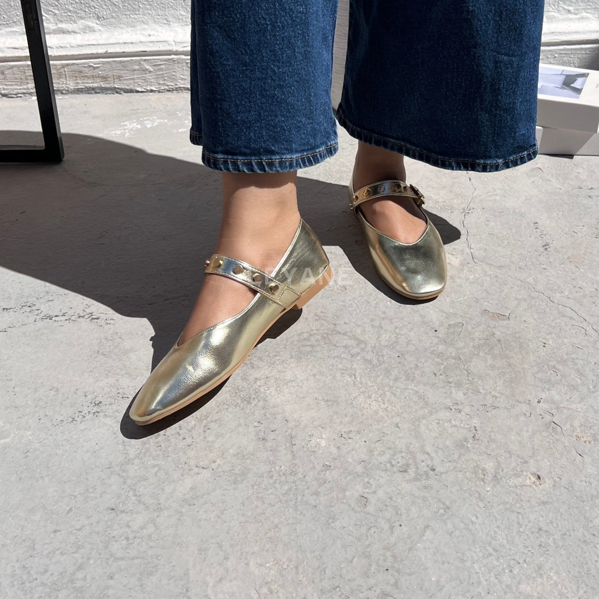mocassin femme luxe, mocassins maroc, mocassins femme cuir , mocassin lora piana, mocassins casablanca, mocassin pour femme tendance,derbies femme, derbies femme maroc, derbies femme tamaris, derbies femme jonak,ballerine femme , ballerine femme confortable, ballerine tendance, ballerine chanel,
