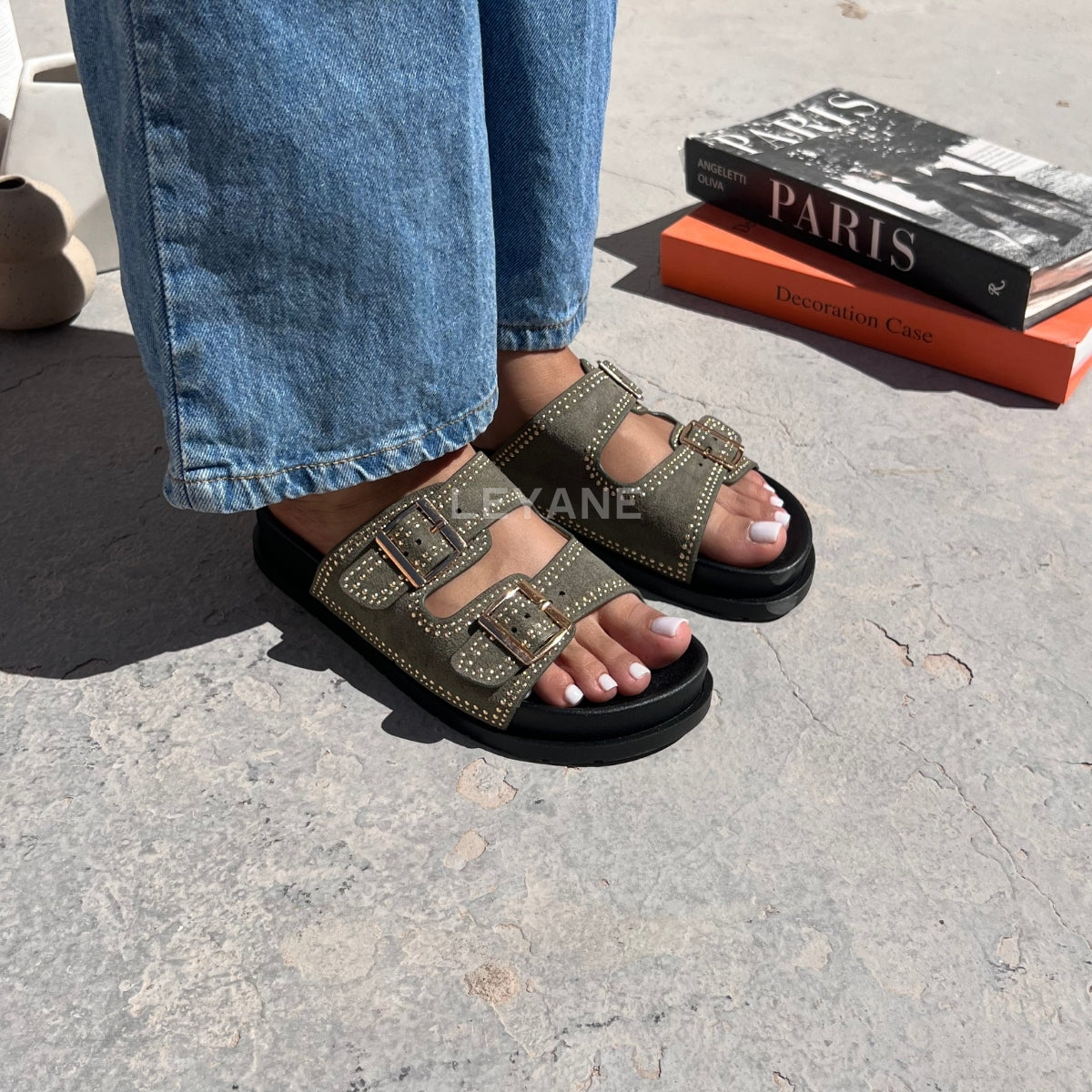 sandale plate, sandale maroc , sandale chunky, chaussures maroc, sandale femme, sandale zara, sandale été, sandals confortables, mules en daim, mules en crochets, mules maroc, mules femmes, mules tendance, sandale et mule, sabots femme
