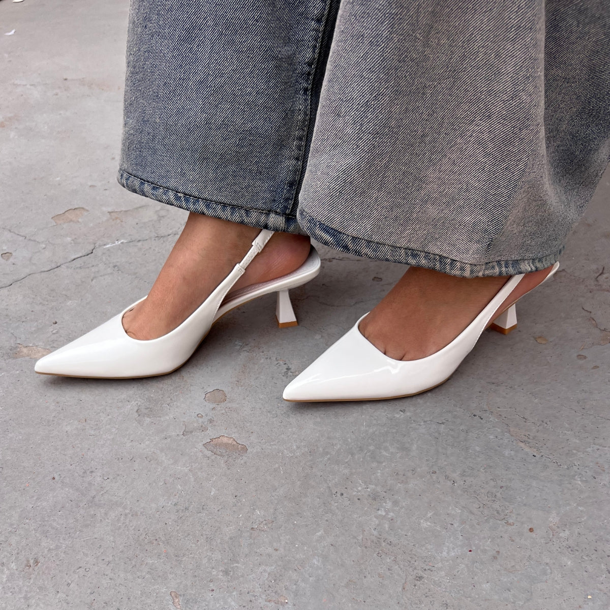 Escarpins vernis à petit talons Blanc – Leyane Paris