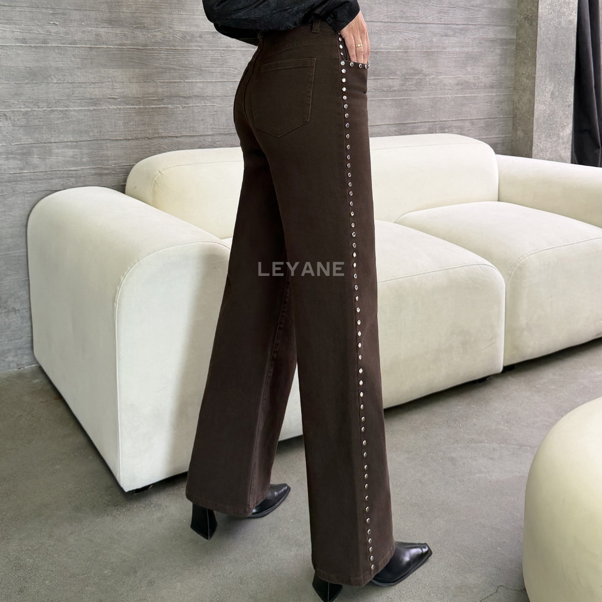  jean, jean femme, jean delavé, jean femme maroc, jean leyane, jean femme en ligne, jean zara, jean straight fit, jean wide leg, jean straight fit maroc, jean en ligne femme maroc, jean stradivarus, jean mango, jean tendance, jean soirée, jean sortie,
