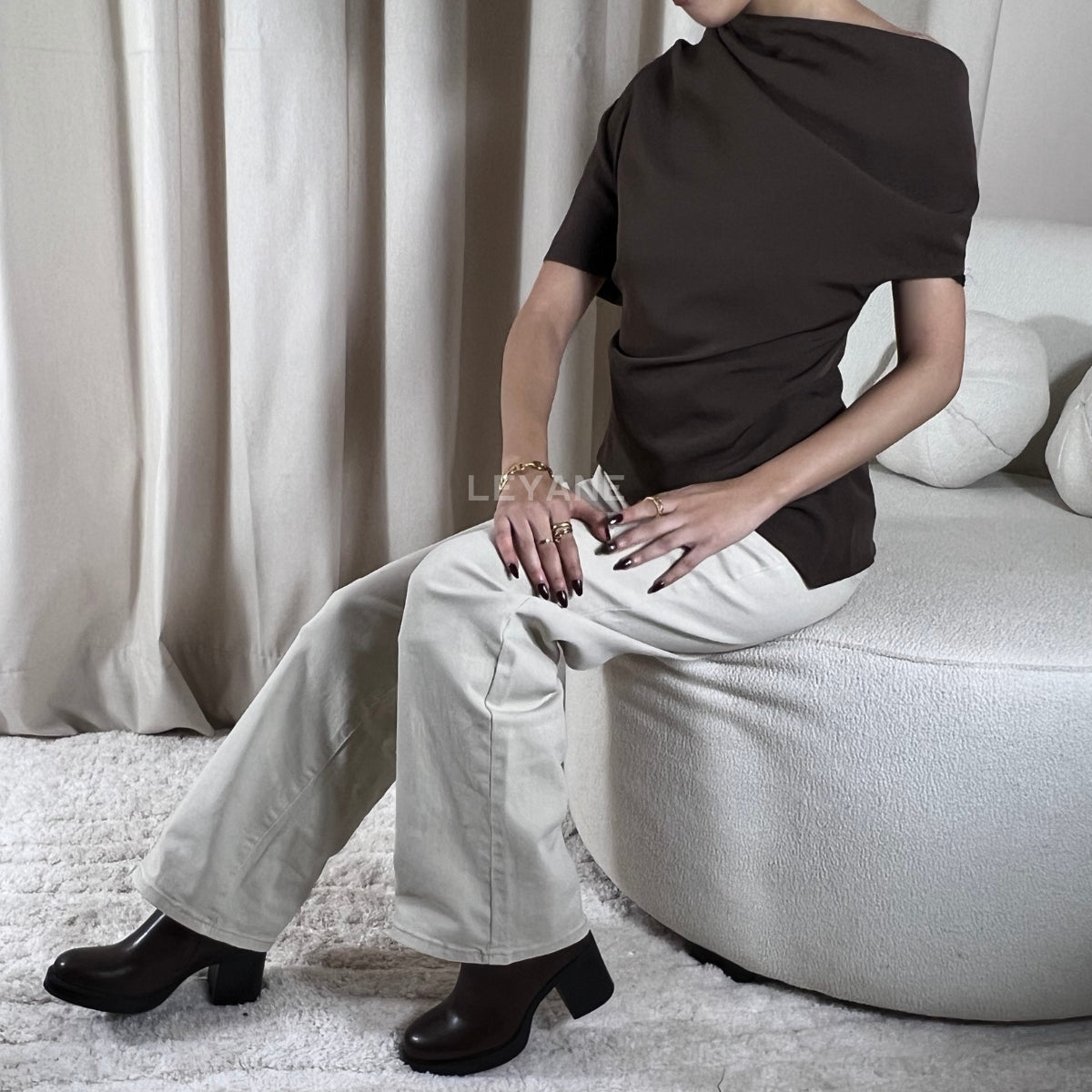  jean, jean femme, jean delavé, jean femme maroc, jean leyane, jean femme en ligne, jean zara, jean straight fit, jean wide leg, jean straight fit maroc, jean en ligne femme maroc, jean stradivarus, jean mango, jean tendance, jean soirée, jean sortie,
