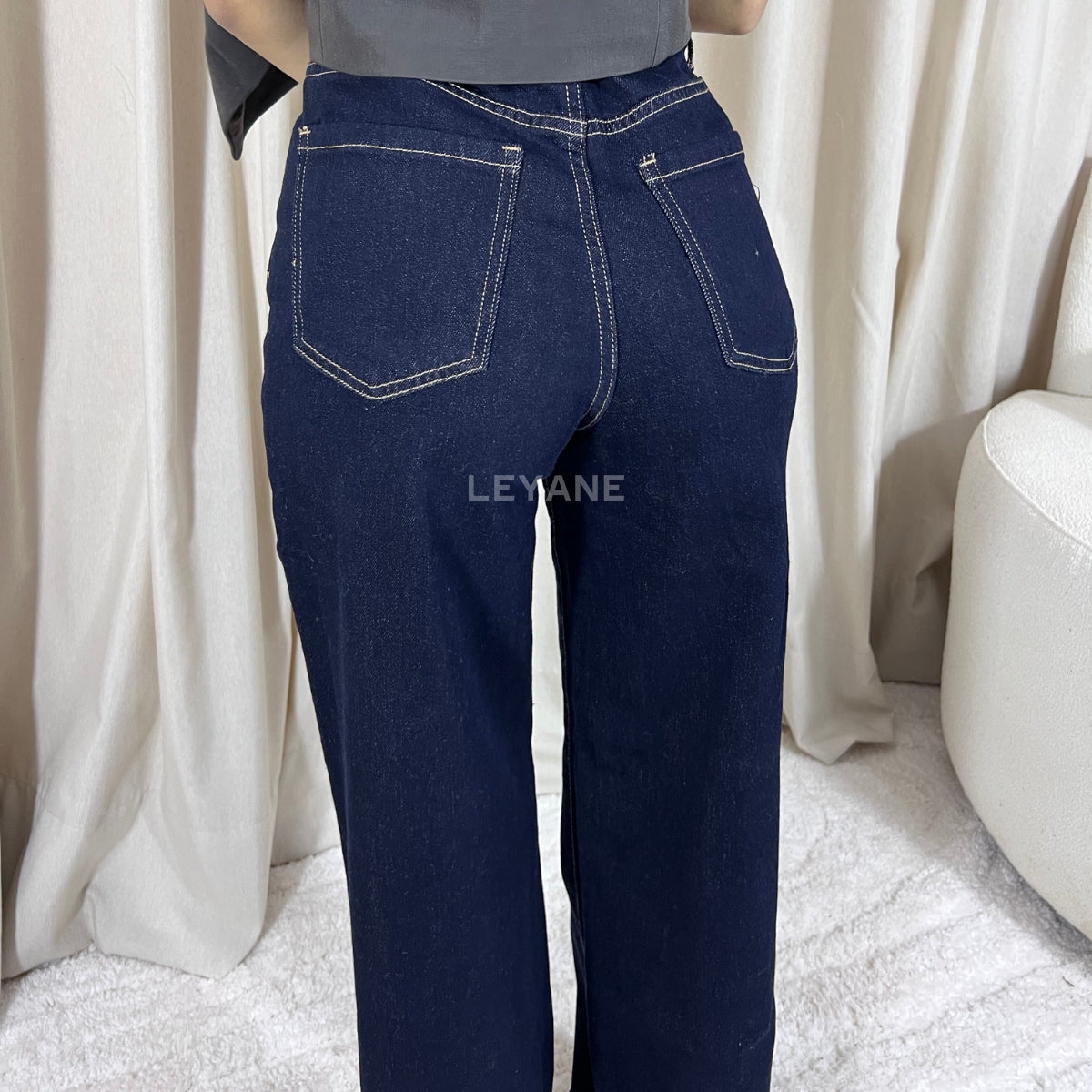  jean, jean femme, jean delavé, jean femme maroc, jean leyane, jean femme en ligne, jean zara, jean straight fit, jean wide leg, jean straight fit maroc, jean en ligne femme maroc, jean stradivarus, jean mango, jean tendance, jean soirée, jean sortie,
