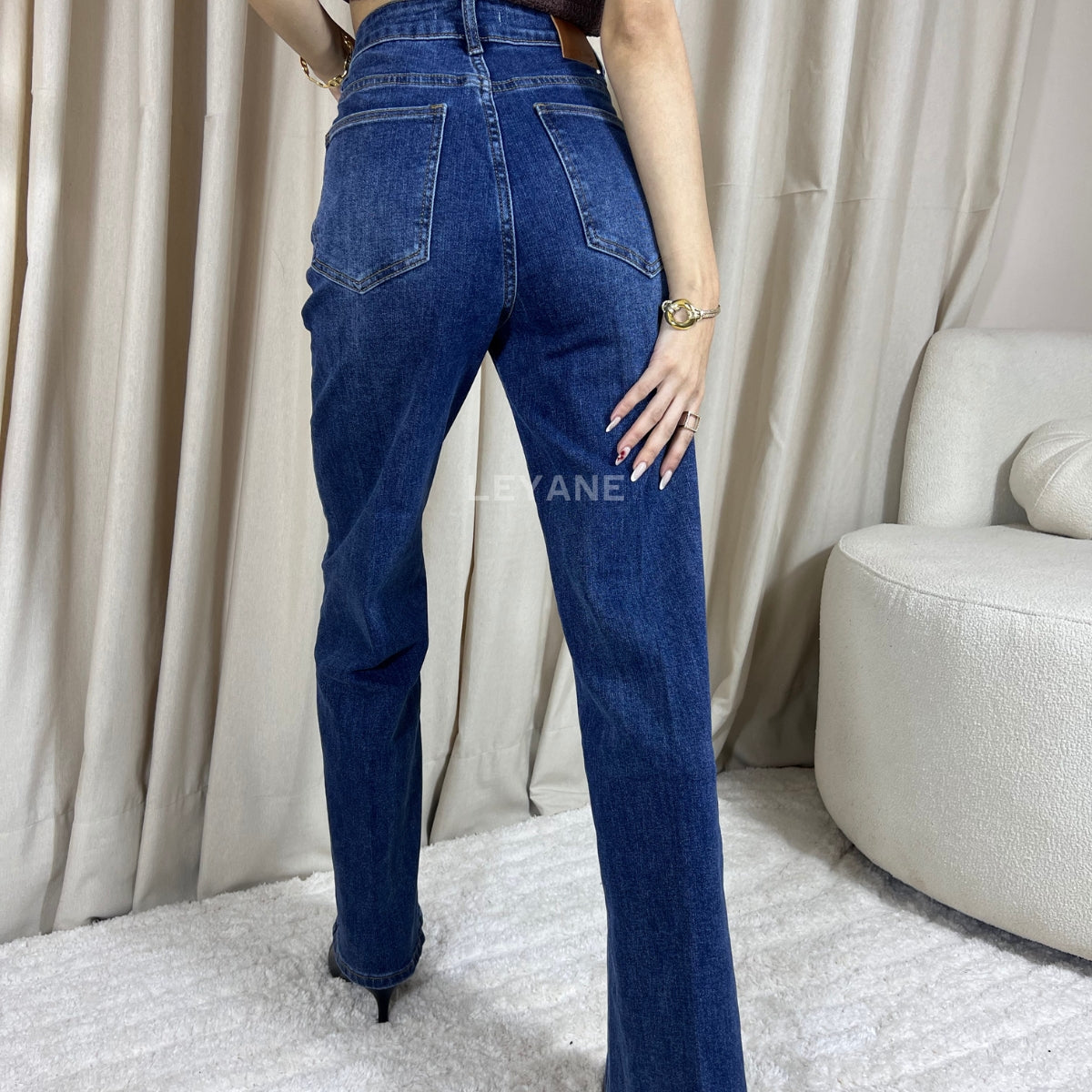  jean, jean femme, jean delavé, jean femme maroc, jean leyane, jean femme en ligne, jean zara, jean straight fit, jean wide leg, jean straight fit maroc, jean en ligne femme maroc, jean stradivarus, jean mango, jean tendance, jean soirée, jean sortie,
