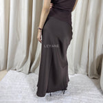 : jupe femme, jupe soirée, jupe à sequins, jupe événement, jupe habillée, jupe chic, jupe élégante, jupe tendance, jupe en ligne, jupe noire, jupe marron, jupe satinée, jupe brillante, jupe glamour, jupe courte, jupe midi, jupe longue, jupe taille haute, jupe fendue, jupe moderne, jupe fashion, jupe party, jupe femme maroc, jupe maroc, jupe leyane, jupe leyane maroc, jupe marrakech, jupe casablanca, jupe rabat, jupe fes, jupe tanger, jupe agadir, outfit femme, outfit soirée, outfit chic, outfit for a date,