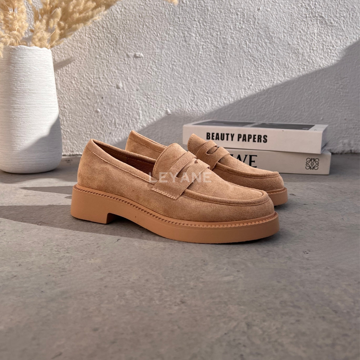 mocassin femme luxe, mocassins maroc, mocassins femme cuir , mocassin lora piana, mocassins casablanca, mocassin pour femme tendance,derbies femme, derbies femme maroc, derbies femme tamaris, derbies femme jonak,ballerine femme , ballerine femme confortable, ballerine tendance, ballerine chanel,
