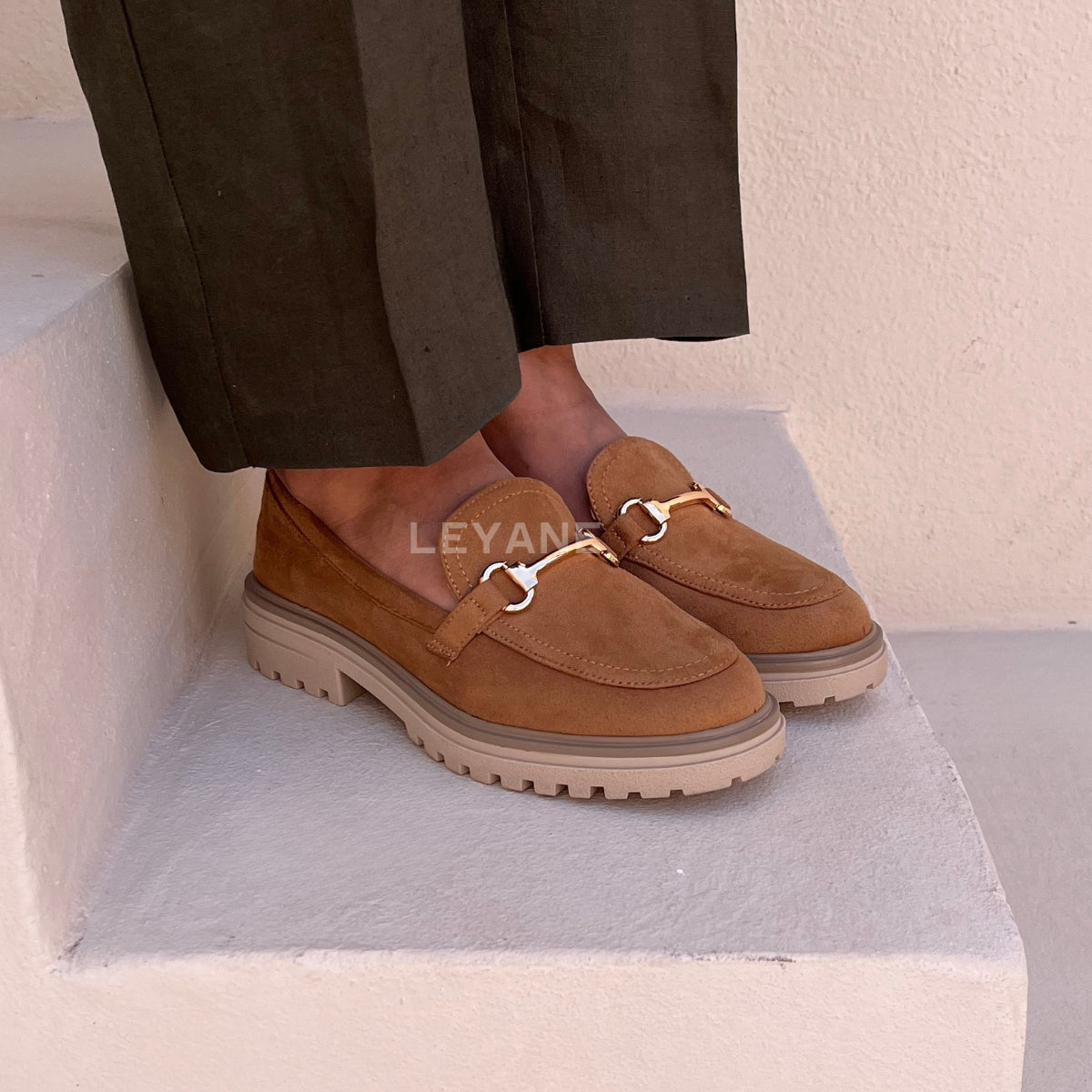 mocassin femme luxe, mocassins maroc, mocassins femme cuir , mocassin lora piana, mocassins casablanca, mocassin pour femme tendance,derbies femme, derbies femme maroc, derbies femme tamaris, derbies femme jonak,ballerine femme , ballerine femme confortable, ballerine tendance, ballerine chanel,
