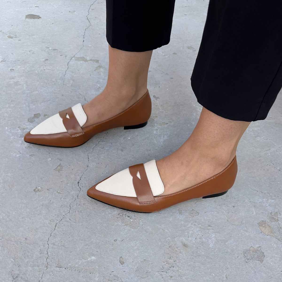 mocassin femme luxe, mocassins maroc, mocassins femme cuir , mocassin lora piana, mocassins casablanca, mocassin pour femme tendance,derbies femme, derbies femme maroc, derbies femme tamaris, derbies femme jonak,ballerine femme , ballerine femme confortable, ballerine tendance, ballerine chanel,
