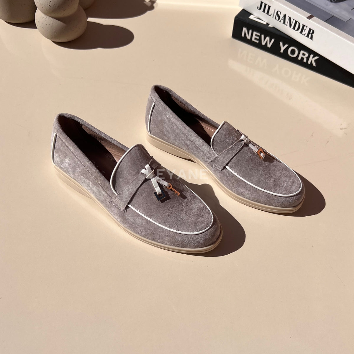 mocassin femme luxe, mocassins maroc, mocassins femme cuir , mocassin lora piana, mocassins casablanca, mocassin pour femme tendance,derbies femme, derbies femme maroc, derbies femme tamaris, derbies femme jonak,ballerine femme , ballerine femme confortable, ballerine tendance, ballerine chanel,
